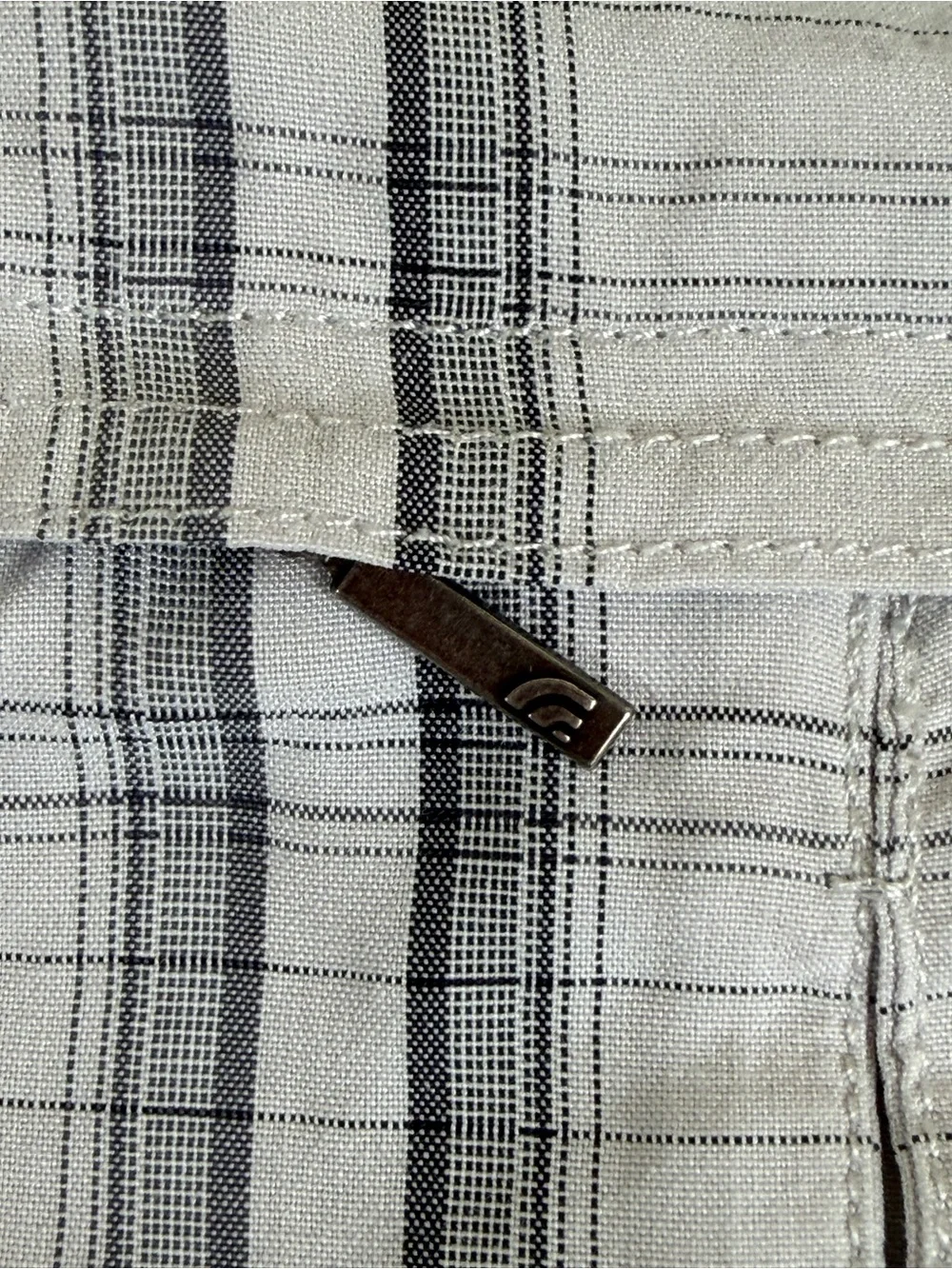 The North Face Men's Button-Down Plaid‎ Shirt in White and Gray